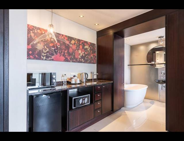 1 BEDROOM APARTMENT FOR SALE IN CENTURY CITY